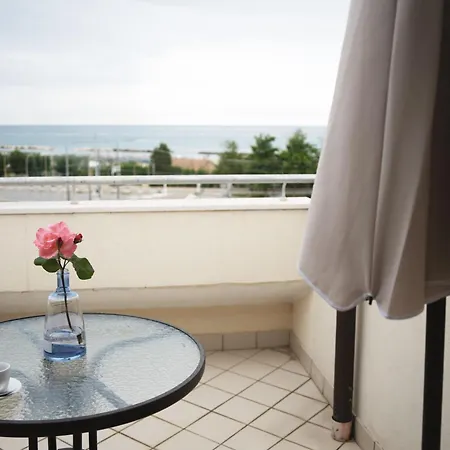 Cucci House Lido Riccio Apartment *